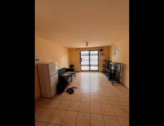 3 BEDROOM HOUSE FOR SALE IN LOTUS GARDENS